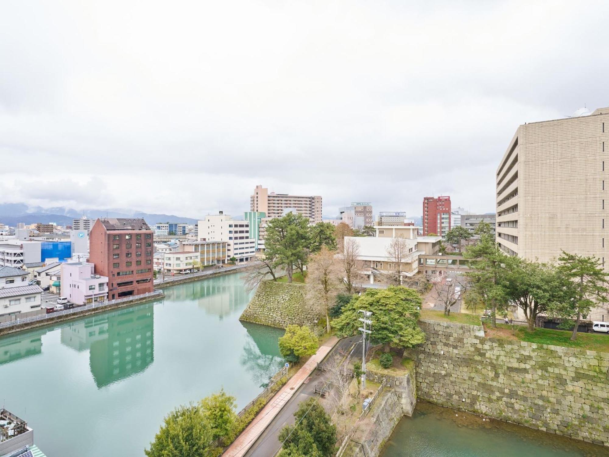 Hotel Fukui Castle - Vacation Stay 58696V Екстериор снимка